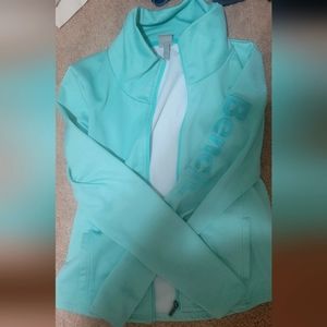 Bench zip up sweater large